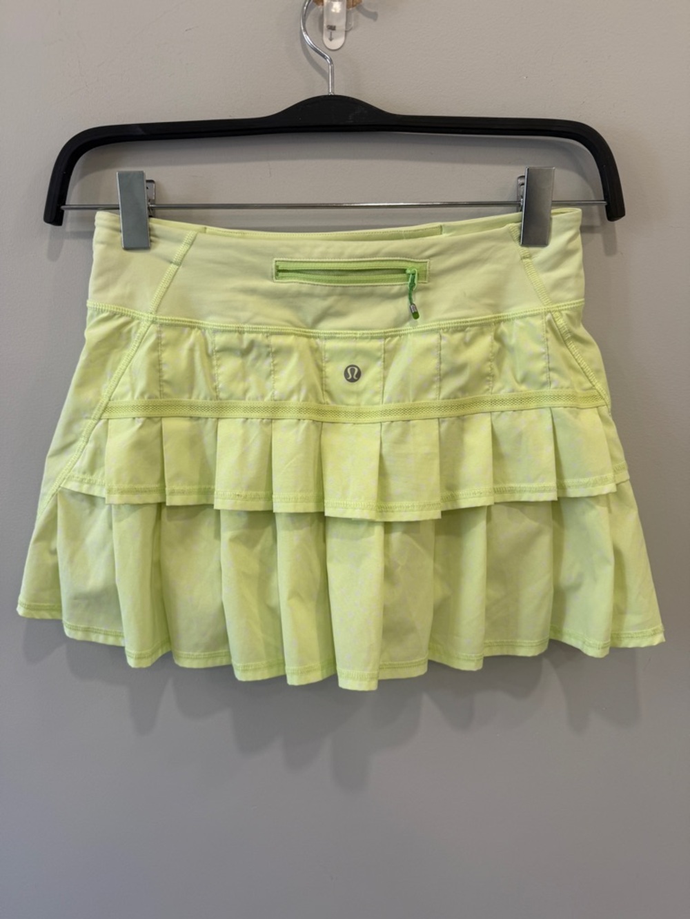 lululemon Pale Lime Green Pace Setter Pleated Skort